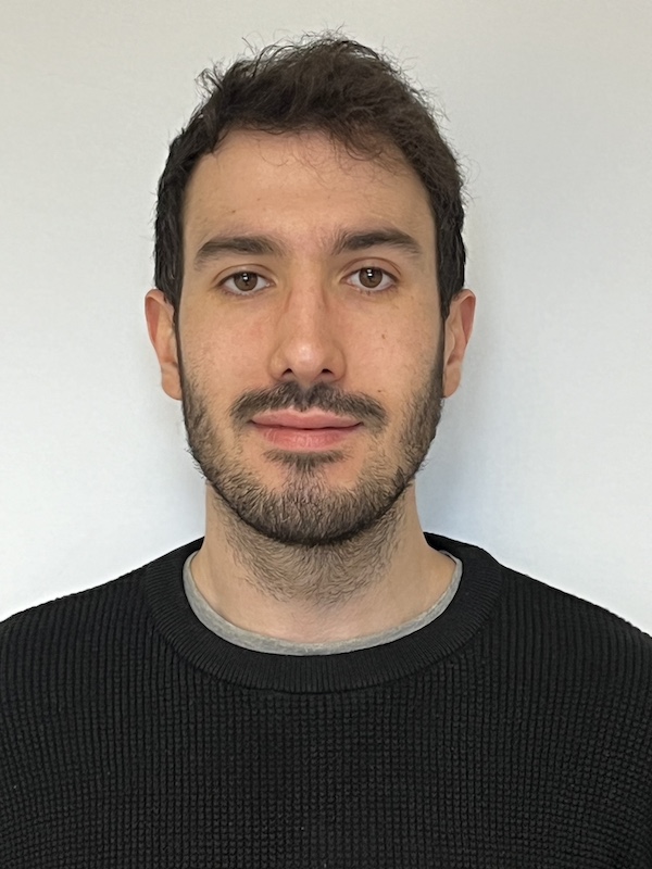 Avant de rejoindre le LPTM, Alejandro Carballosa a obtenu son doctorat à l'université de Saint-Jacques-de-Compostelle, en Espagne. 